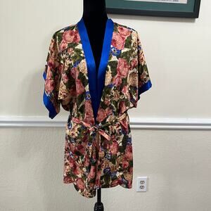 Circa 2000 Women's Vintage Short Satin Robe Size L